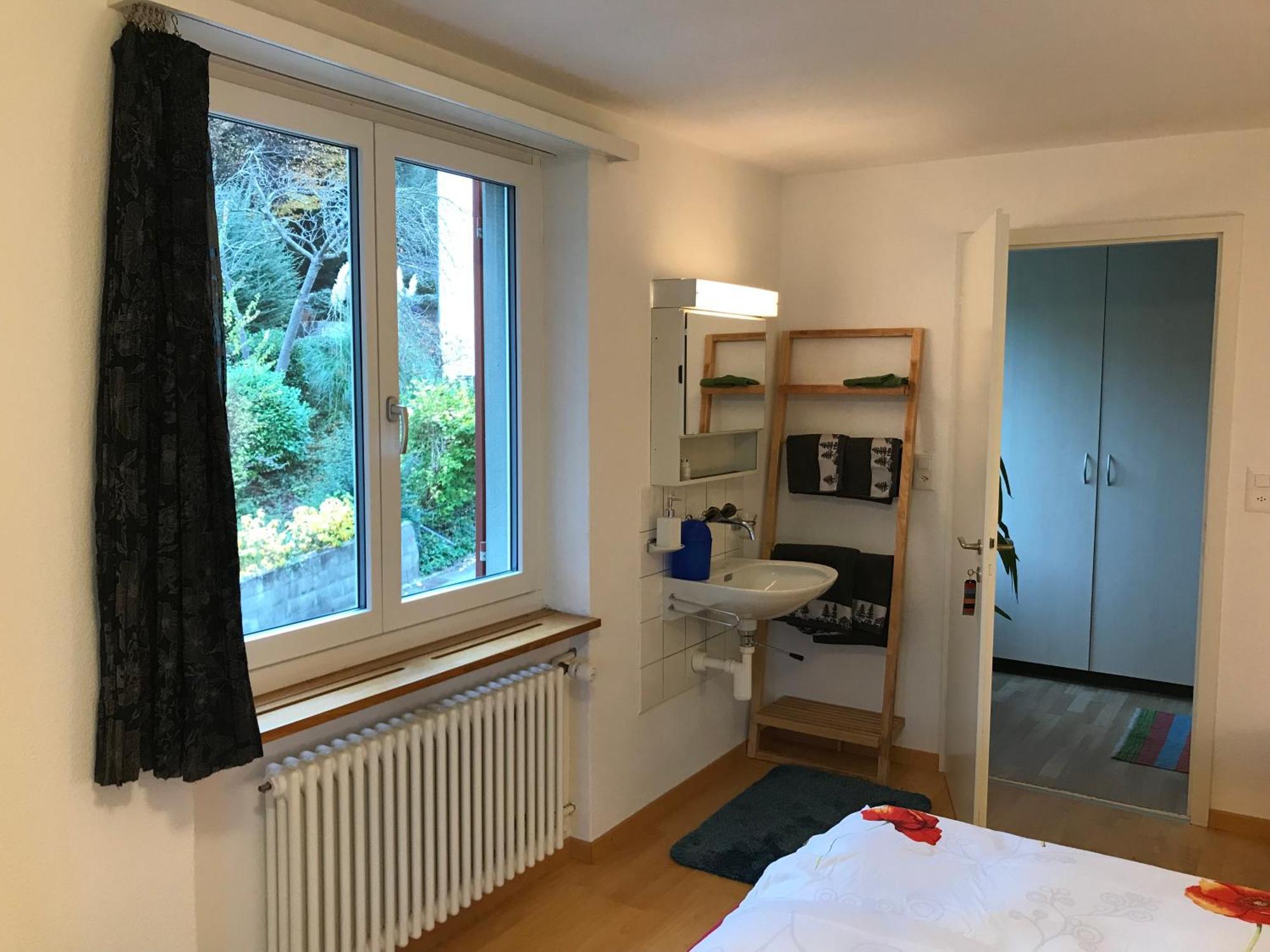 Guest Room Zollikon Zuerich Exterior foto